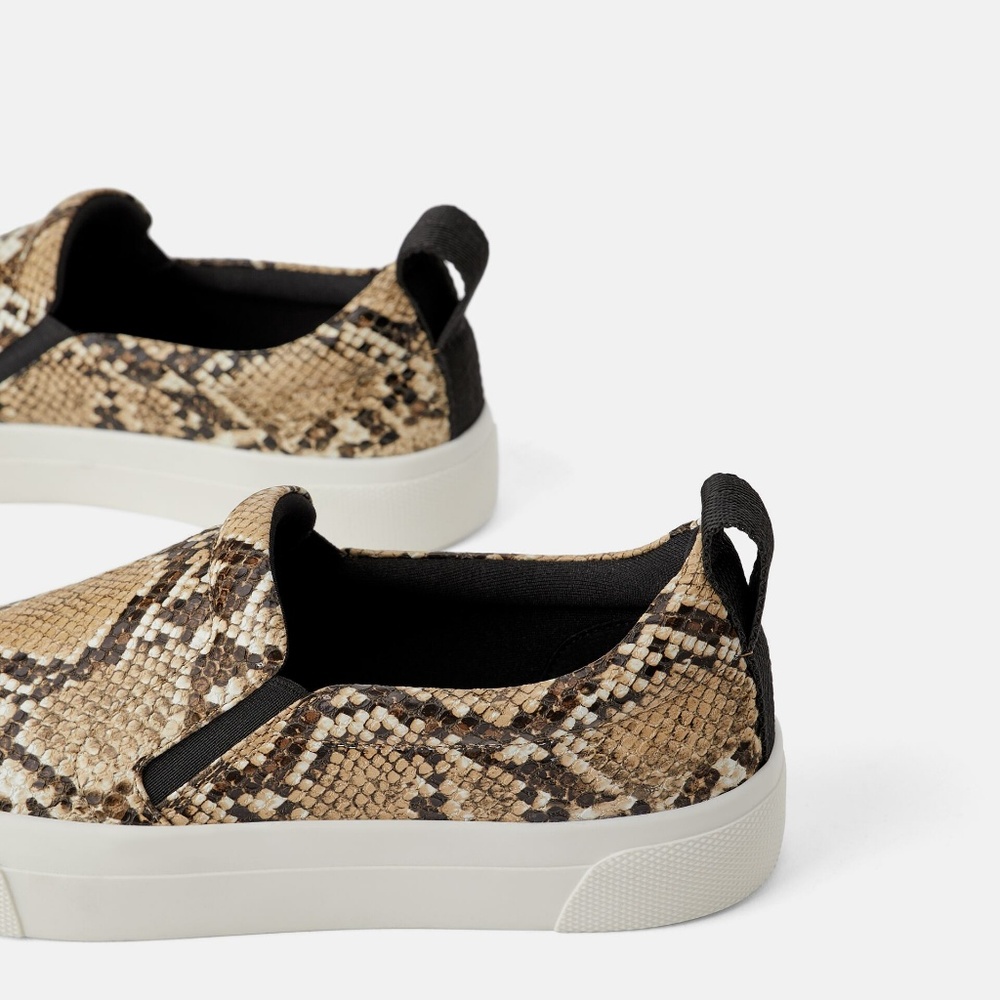 ZARA ANIMAL PRINT SNEAKERS - Picture 3 of 3